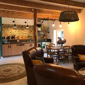 https://petite-maison-yvias.inbrittany.com